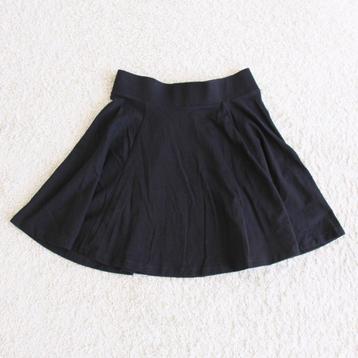 Super Leuk Divided Rokje 571 (S) - 571 € 15,- beschikbaar voor biedingen
