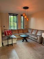 Hele mooie chique bank,champagne kleur met een mooie patroon, Huis en Inrichting, Banken | Bankstellen, Ophalen, Zo goed als nieuw