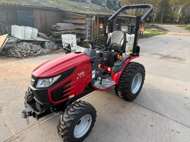 Tym T255 Hst ex demo (bj 2024), Zakelijke goederen, Machines en Bouw | Tuin, Park en Bosbouw, Overige typen
