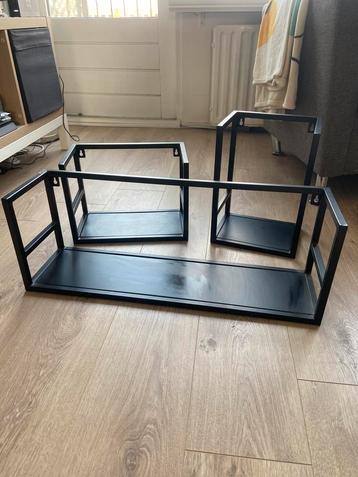 Set van 3 wandrekjes beschikbaar voor biedingen