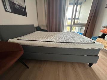 Bed 140x200 + Topmatras & Hoes - Goed Onderhouden! beschikbaar voor biedingen