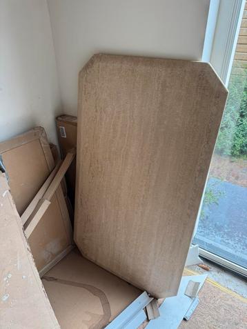 Travertin tafelblad 122x72 cm beschikbaar voor biedingen