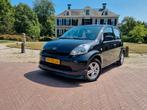 Daihatsu Sirion 1.0 51KW 2006 Zwart, Auto's, Daihatsu, Voorwielaandrijving, Stof, Elektrische ramen, Zwart