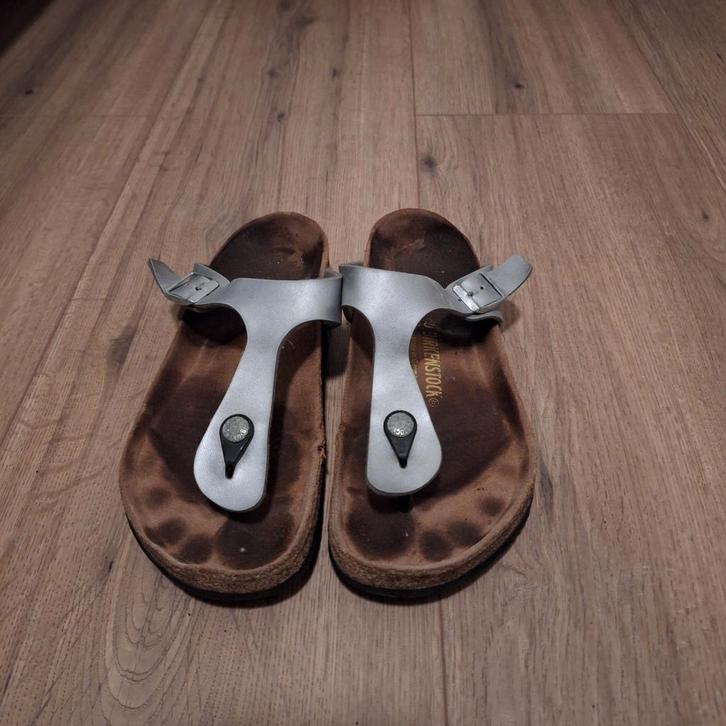 Birkenstock Gizeh Zilver - Maat 40, Kleding | Dames, Schoenen, Gedragen, Slippers, Overige kleuren, Ophalen of Verzenden