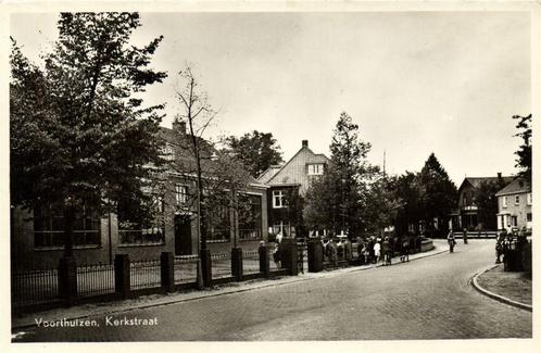 Voorthuizen. Kerkstraat - school - ongelopen, Verzamelen, Ansichtkaarten | Nederland, Ongelopen, Utrecht, 1920 tot 1940, Verzenden