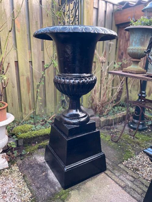 Gietijzeren tuinvaas bloempot op sokkel/ console, Tuin en Terras, Tuinvazen, Zo goed als nieuw, Ophalen