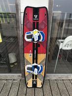 Brunotti Buster 139x42 Kiteboard inclusief pads, Watersport en Boten, Kitesurfen, Gebruikt, Twintip, Info@brunottishop.com, Kiteboard