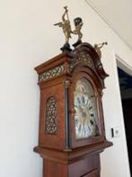 VRAAGD !! deze klok op de foto´´S ??, Antiek en Kunst, Antiek | Klokken, Ophalen