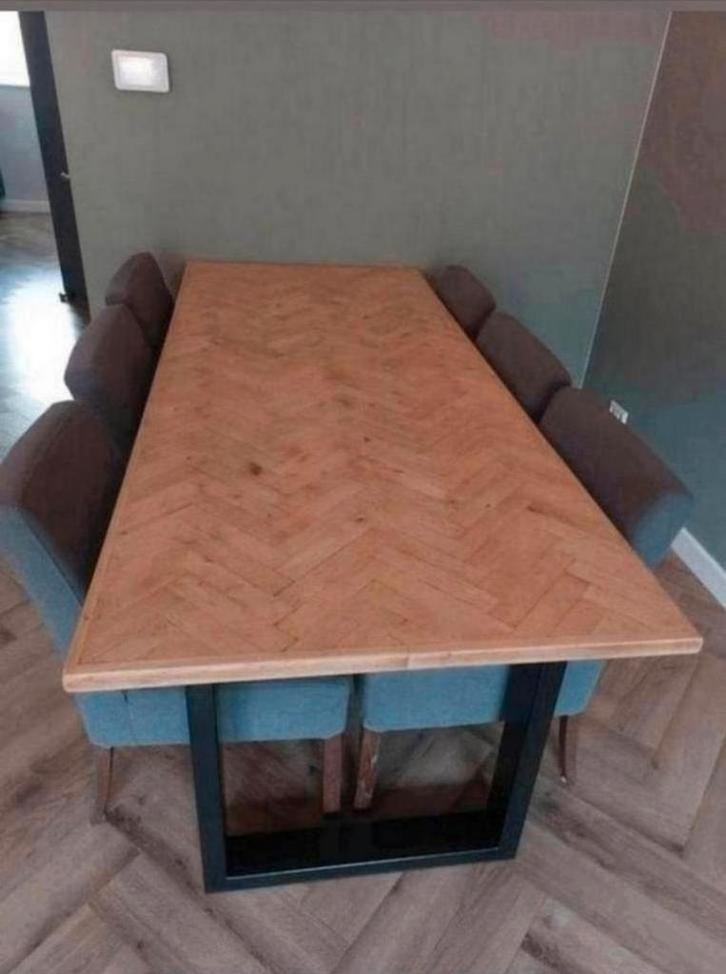 Eettafel Visgraat Eikenhout, Stalen Poten - 232.5x98.5cm, Huis en Inrichting, Tafels | Eettafels, 50 tot 100 cm, 200 cm of meer