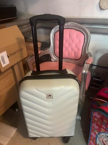 Koffertje handbagage beschikbaar voor biedingen