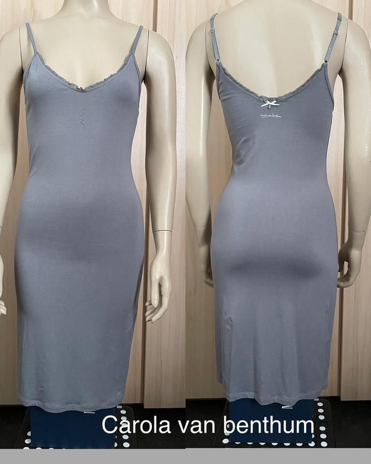 Nieuw nachthemd Carola van Benthum kant steentje 34 XS, Kleding | Dames, Ondergoed en Lingerie, Nachtkleding, Grijs, Ophalen of Verzenden
