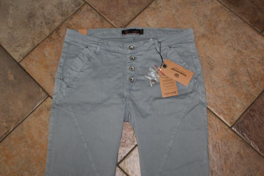 Soyaconcept Cira groene stretch broek mt 42/31 KOOPJE, Soyaconcept, ., Maat 42/44 (L), Nieuw
