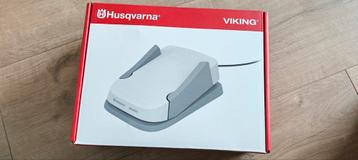 Husqvarna multifunctioneel voetpedaal naai en borduurmachine beschikbaar voor biedingen