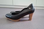 Zwart of heel donkerblauwe pump, no stress, maat 38, zgan, Kleding | Dames, Schoenen, Ophalen of Verzenden, Zo goed als nieuw