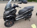 Piaggio MP3 530 HPE Advance EXCLUSIVE Piaggio MP3 530 HPE Ad, Scooter, Postbus 305
4900 AH  Oosterhout, NL, Customer_service@piaggio.com