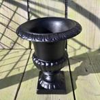 Mooie zwarte gietijzeren tuinvaas, Tuin en Terras, Tuinvazen, Ophalen of Verzenden, Zo goed als nieuw