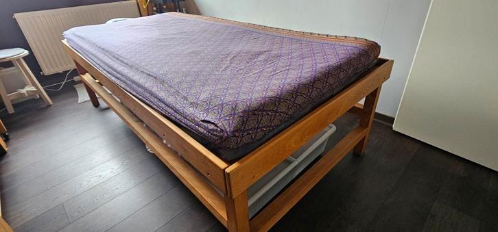 Thais massage bed 200x100  met hoofdsteun., Sport en Fitness, Massageproducten, Gebruikt, Massagetafel, Ophalen