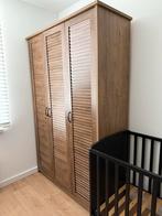 Walnootkleur, 3 deurs kast van 150cm, Ophalen of Verzenden, Zo goed als nieuw, 50 tot 70 cm, 105 cm of meer