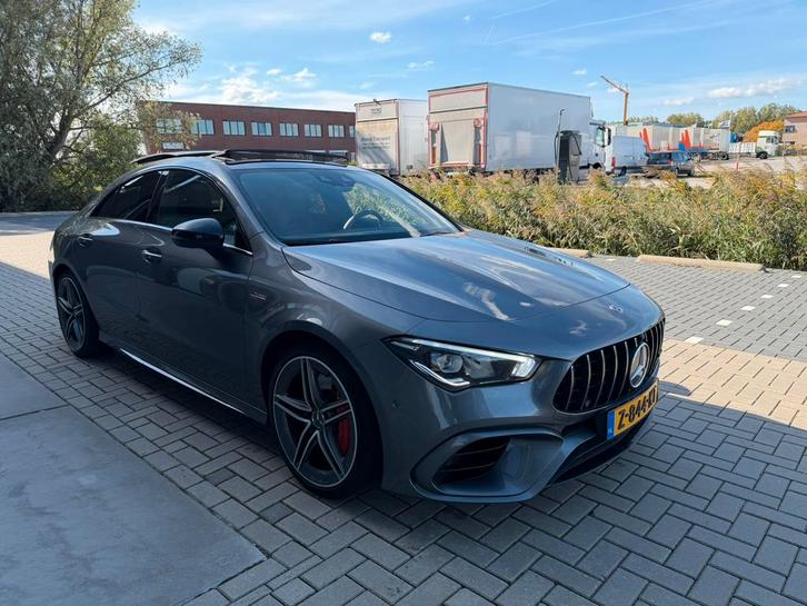 Mercedes CLA AMG 45 S 422 pk full options fabrieksgarantie!, Auto's, Mercedes-Benz, Particulier, CLA, Head-up Display, Open dak
