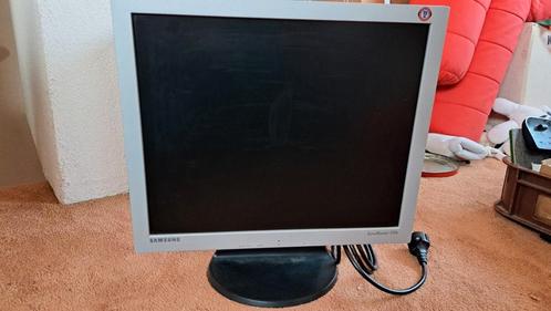 Samsung 17 INCH monitor, vga, netsnoer, fega aansluiting, Computers en Software, Monitoren, Gebruikt, VGA, Overige typen, Overige resoluties