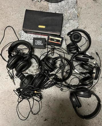 Partijverkoop DJ Accesoires beschikbaar voor biedingen