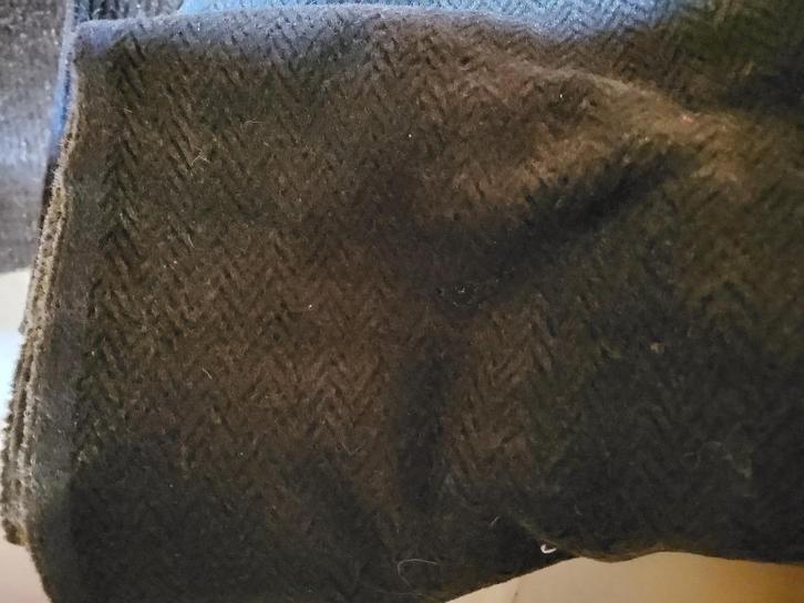 mantelstof visgraat motief. Donker groen. 265 cm, Hobby en Vrije tijd, Stoffen en Lappen, Nieuw, Overige materialen, 120 cm of meer