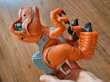 Brullende, lopende dino met oogcontact :-) incl batterijen  beschikbaar voor biedingen