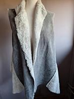 Nieuwe aparte halflange grijze bodywarmer, maat L/XL, Kleding | Dames, Bodywarmers, Ophalen of Verzenden, Nieuw, Maat 42/44 (L)