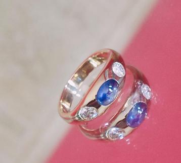 Gouden ring met saffier 0,75kt en diamanten 0,36kt  beschikbaar voor biedingen