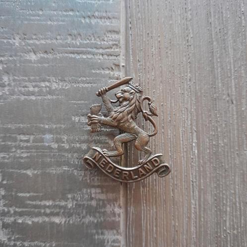 Petleeuw KNIL Australische aanmaak Wo2, Verzamelen, Militaria | Tweede Wereldoorlog, Landmacht, Embleem of Badge, Nederland, Ophalen of Verzenden