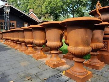 Nieuwe gietijzeren tuinvazen tuinvaas bloempot bloembak deco beschikbaar voor biedingen