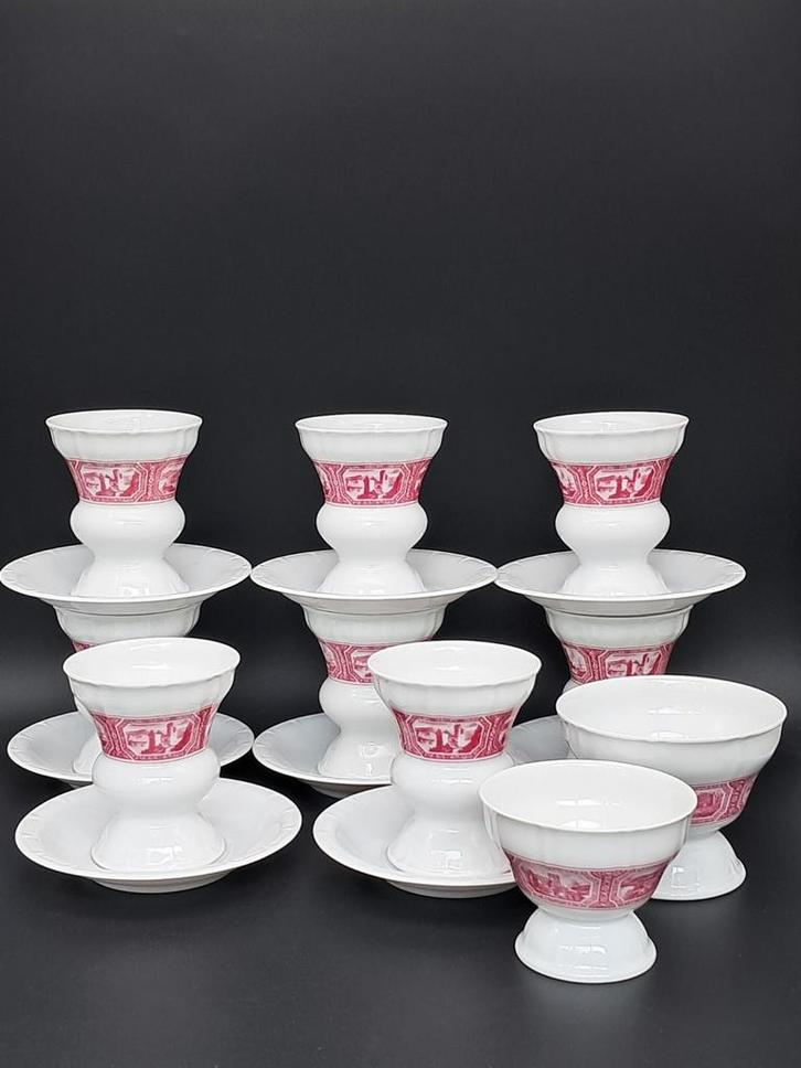 Heinrich set bekers met schotel, Huis en Inrichting, Keuken | Servies, Zo goed als nieuw, Overige stijlen, Porselein, Ophalen of Verzenden