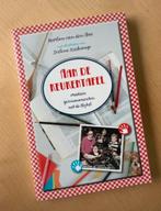 Aan de Keukentafel - Creatieve gezinsmomenten, Ophalen of Verzenden, Zo goed als nieuw, Christendom | Protestants