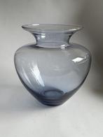 Blauwige glazen vaas, Huis en Inrichting, Gebruikt, Blauw, Ophalen of Verzenden, Glas