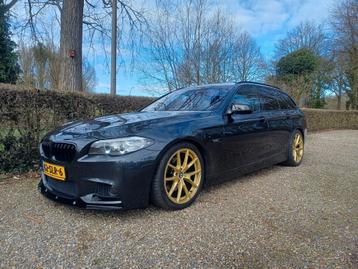 Splinternieuwe f10/f11 front spoiler/lip in de kleur beschikbaar voor biedingen