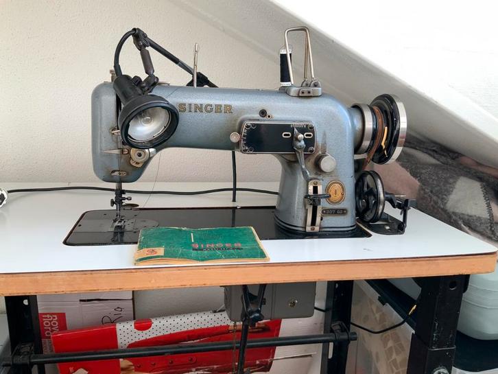 Singer Industrie naaimachine, Hobby en Vrije tijd, Naaimachines en Toebehoren, Gebruikt, Naaimachine, Singer, Industrieel, Ophalen