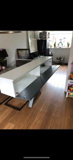 Moderne zweefkast met LED verlichting, Huis en Inrichting, Kasten | Televisiemeubels, Ophalen, Gebruikt, Glas, 150 tot 200 cm