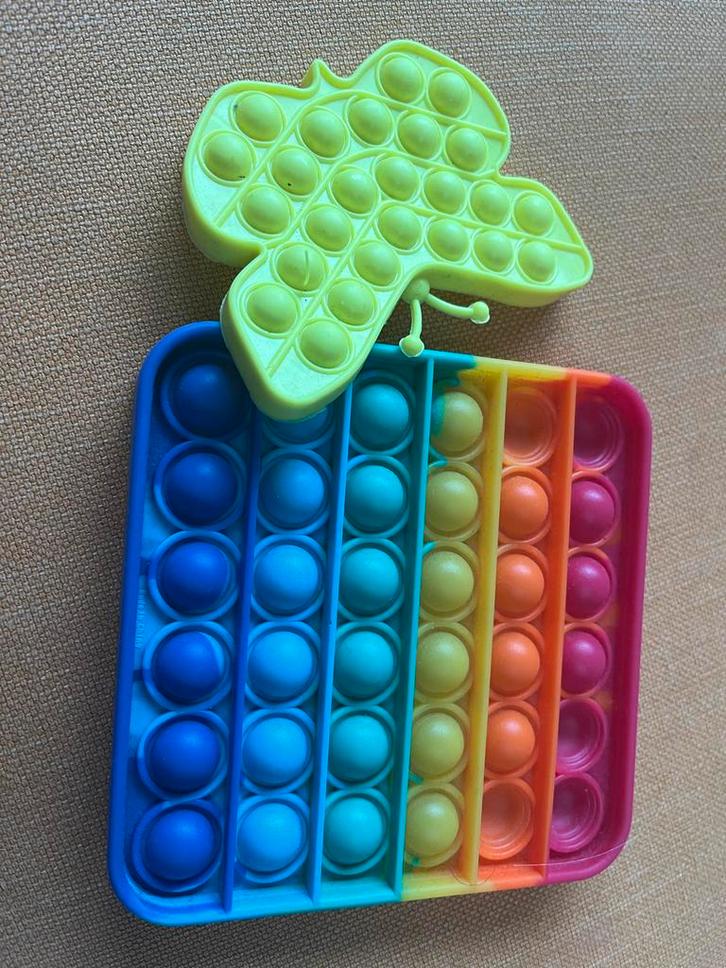 Pop It Set - Regenboog & Vlinder, Kinderen en Baby's, Speelgoed | Educatief en Creatief, Gebruikt, Ontdekken, Ophalen of Verzenden