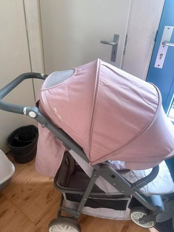 Buggy roze grijs beschikbaar voor biedingen