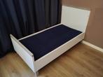 Peuterbed en matras 140 x 70 cm, wit grijs, zeer stabiel, Kinderen en Baby's, Kinderkamer | Bedden, Ophalen, Gebruikt, 70 tot 85 cm