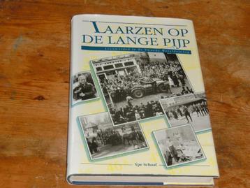 Laarzen op de Lange Pijp (Leeuwarden tijdens Wo2) beschikbaar voor biedingen