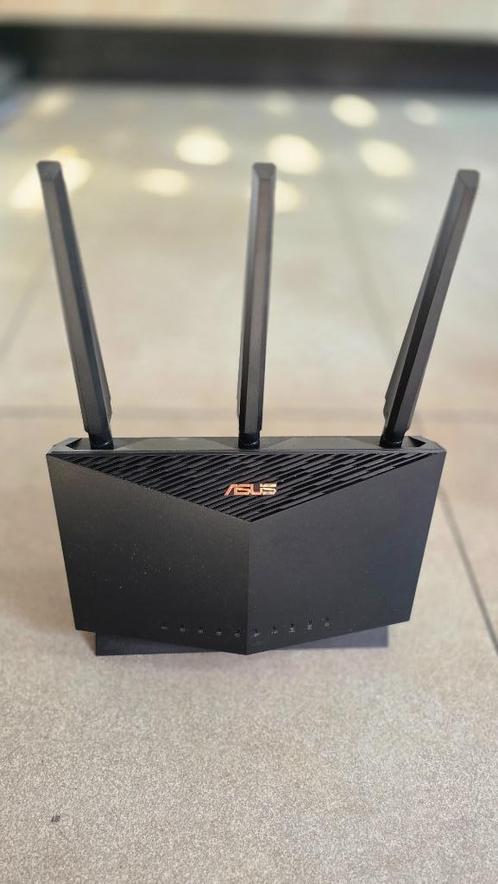 Asus RT-AX86U, Computers en Software, Routers en Modems, Zo goed als nieuw, Router met modem, Ophalen of Verzenden