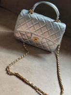 Chanel silver crossbody bag tas ibiza festival zilver, Sieraden, Tassen en Uiterlijk, Tassen | Damestassen, Ophalen of Verzenden