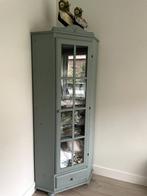 Groenblauwe hoekkast met glasdeur, Antiek en Kunst, Ophalen