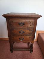 Nachtkastje met 3 lades, Minder dan 45 cm, Minder dan 55 cm, Gebruikt, Rechthoekig