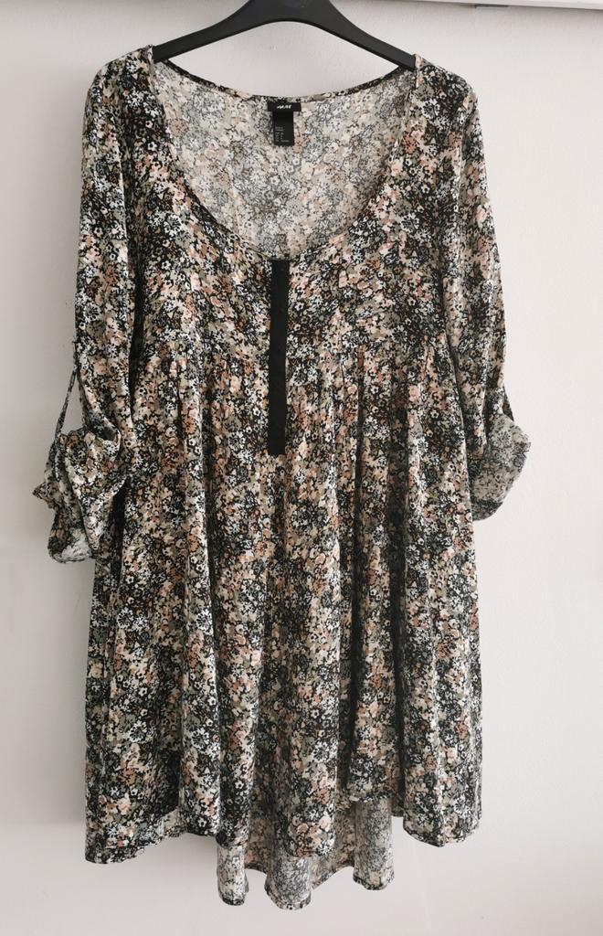 H&M tuniek met bloemenprint mt. 38, Kleding | Dames, Blouses en Tunieken, Zo goed als nieuw, Maat 38/40 (M), Groen, Verzenden