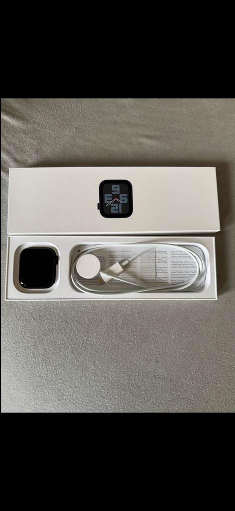 Apple watch SE (2024), Sieraden, Tassen en Uiterlijk, Smartwatches, Nieuw, iOS, Zwart, Afstand, Calorieverbanding, Conditie, GPS