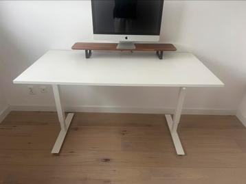 “Ergonomisch zit/sta bureau – IKEA TROTTEN – wit – 160x80 beschikbaar voor biedingen