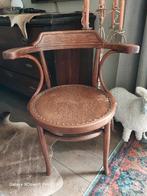 Thonet Stoel - Klassiek Design, Antiek en Kunst, Antiek | Meubels | Stoelen en Banken, Ophalen