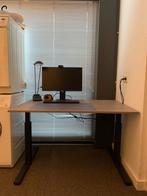 Gispen bureau, Ophalen, In hoogte verstelbaar, Zo goed als nieuw